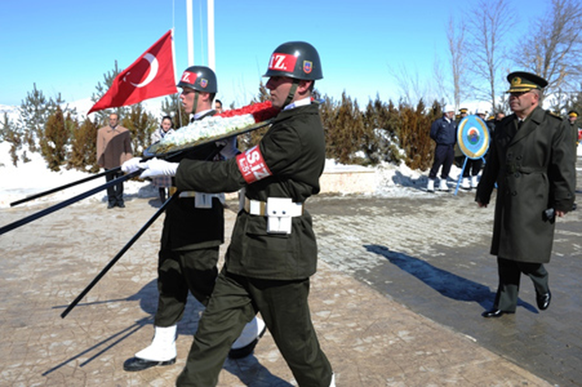 Çanakkale Şehitleri Zeve'de Anıldı