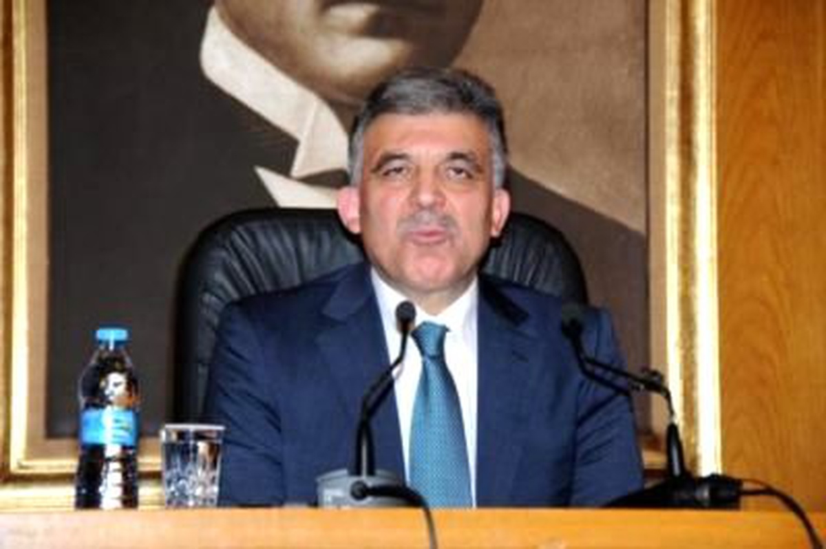 Cumhurbaşkanı Gül, \'Ailenin Korunması ve Kadına Karşı Şiddetin Önlenmesine Dair Kanun\'u Onayladı