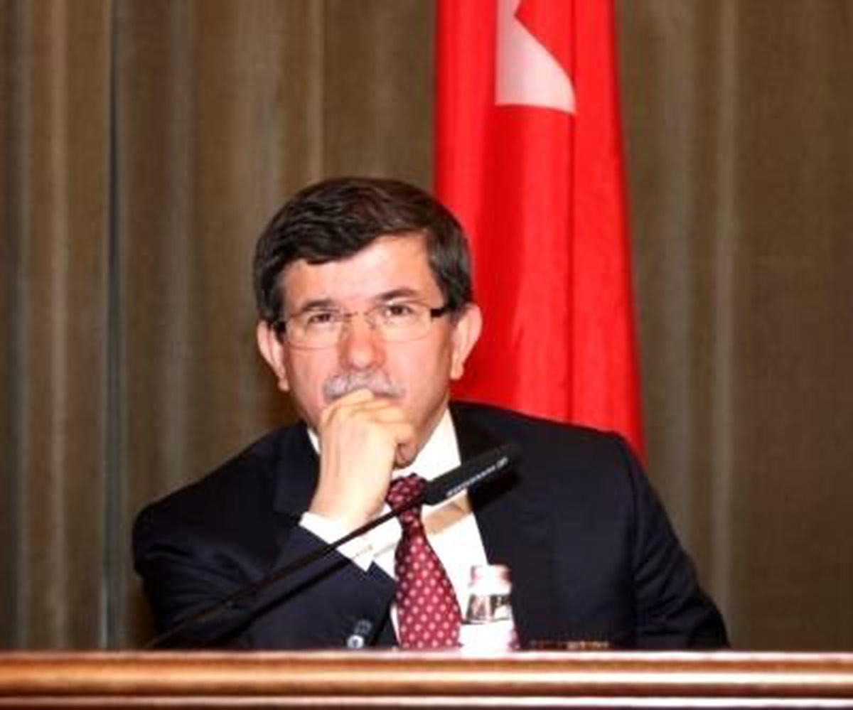 Davutoğlu, Fas Dışişleri Bakanı Osmani ile Görüştü