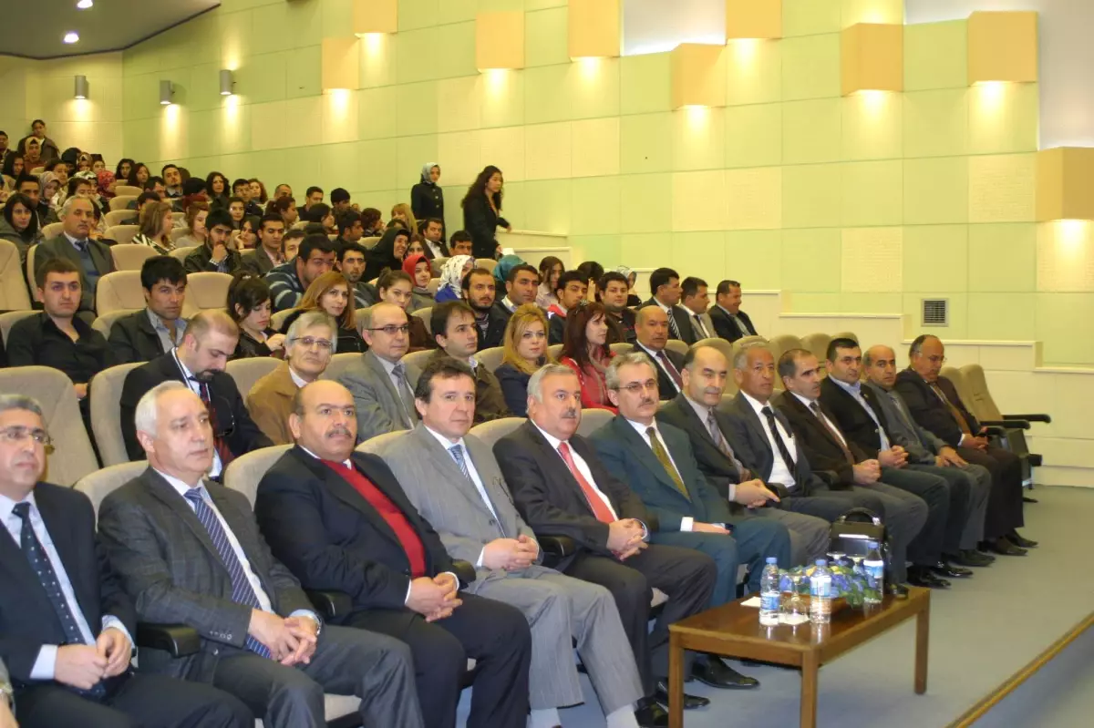 Harran Üniversitesi Çanakkale Şehitlerini Andı