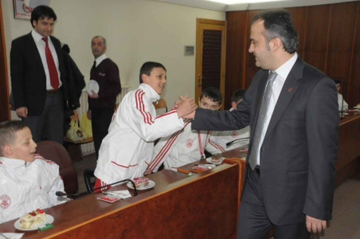 İnegöl\'de Sporun Ne Olduğunu Bütün Türkiye\'ye Gösterin