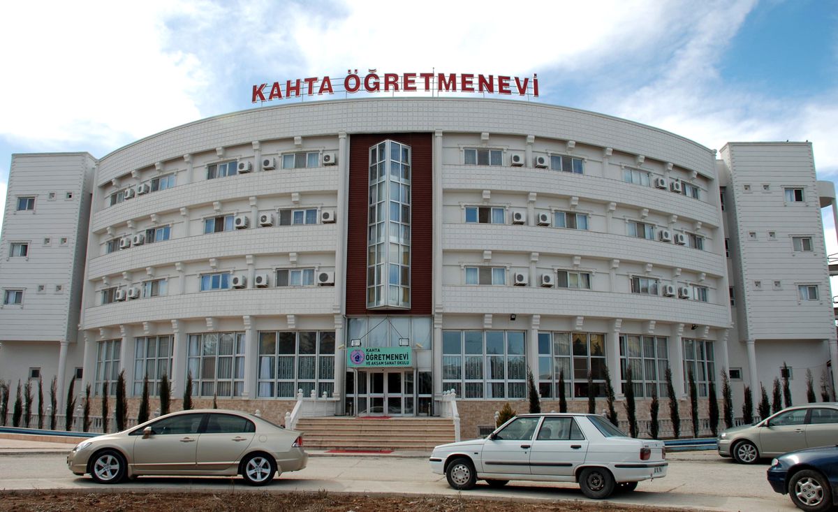 Kahta Öğretmen Evi\'nde Tadilat Sona Erdi