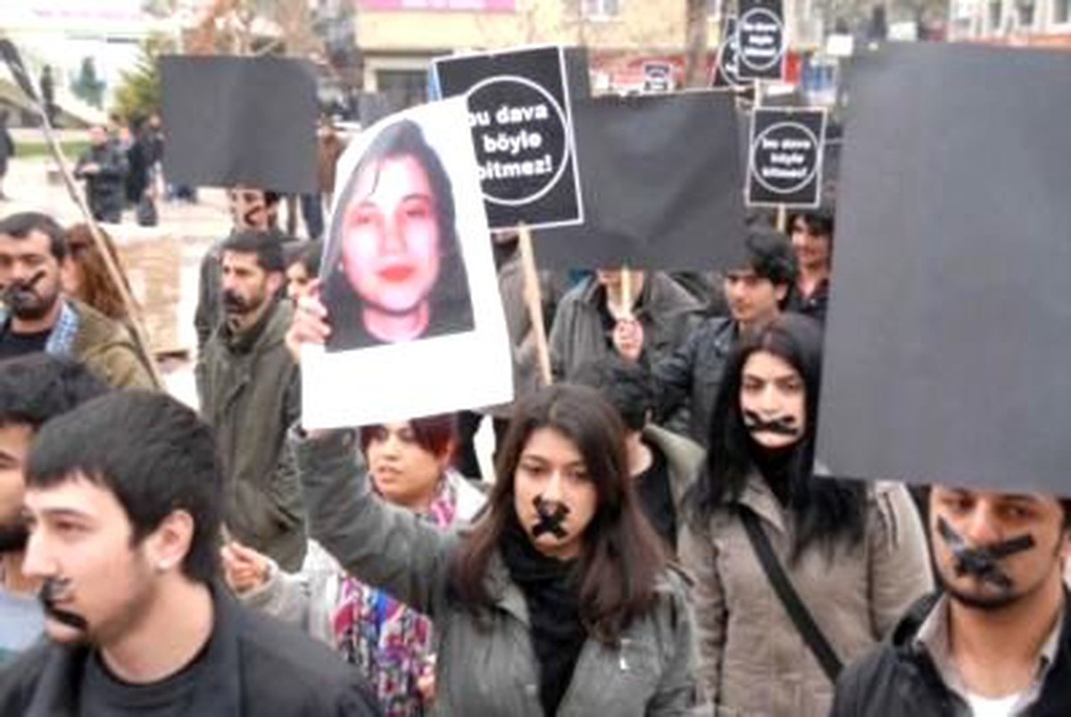 Madımak Davasında Zaman Aşımı Kararına Tepki Mitingi