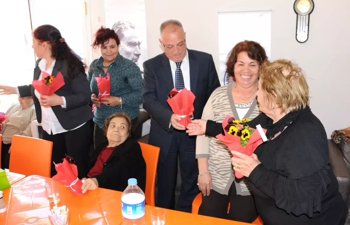 Marmaris'te Yaşlılar Haftası Etkinlikleri