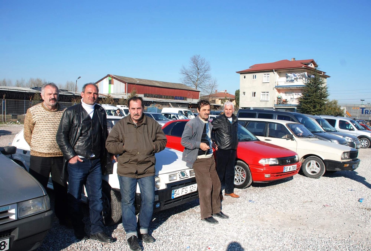 Oto Pazarındaki Esnaf Zamlardan Şikayetçi