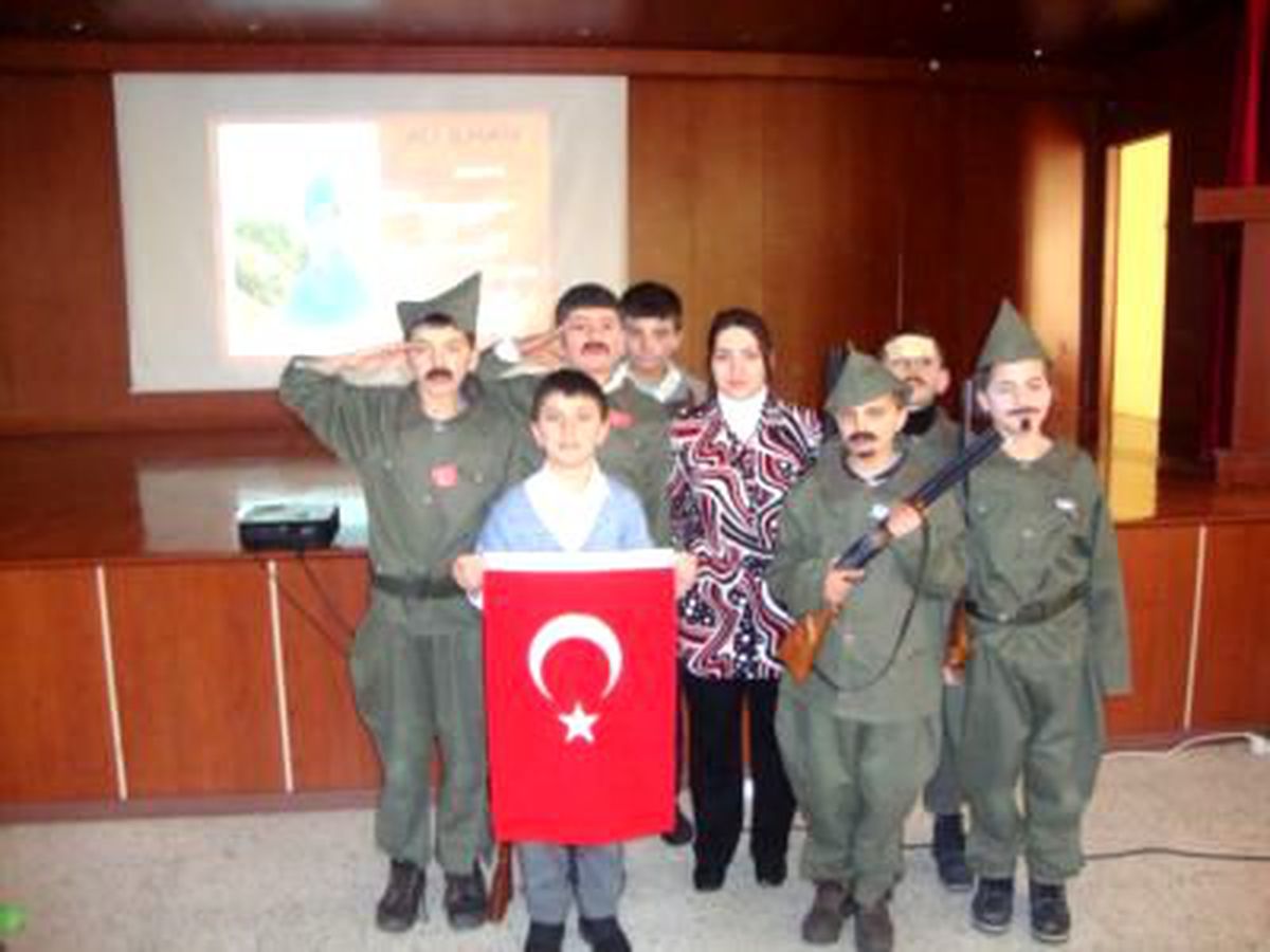 Pazaryolu\'nda Duygulandıran 18 Mart Programı