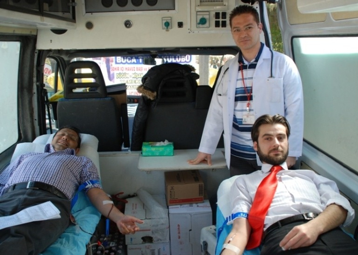 Saadet Partili Gençlerden Kan Bağışı Kampanyası