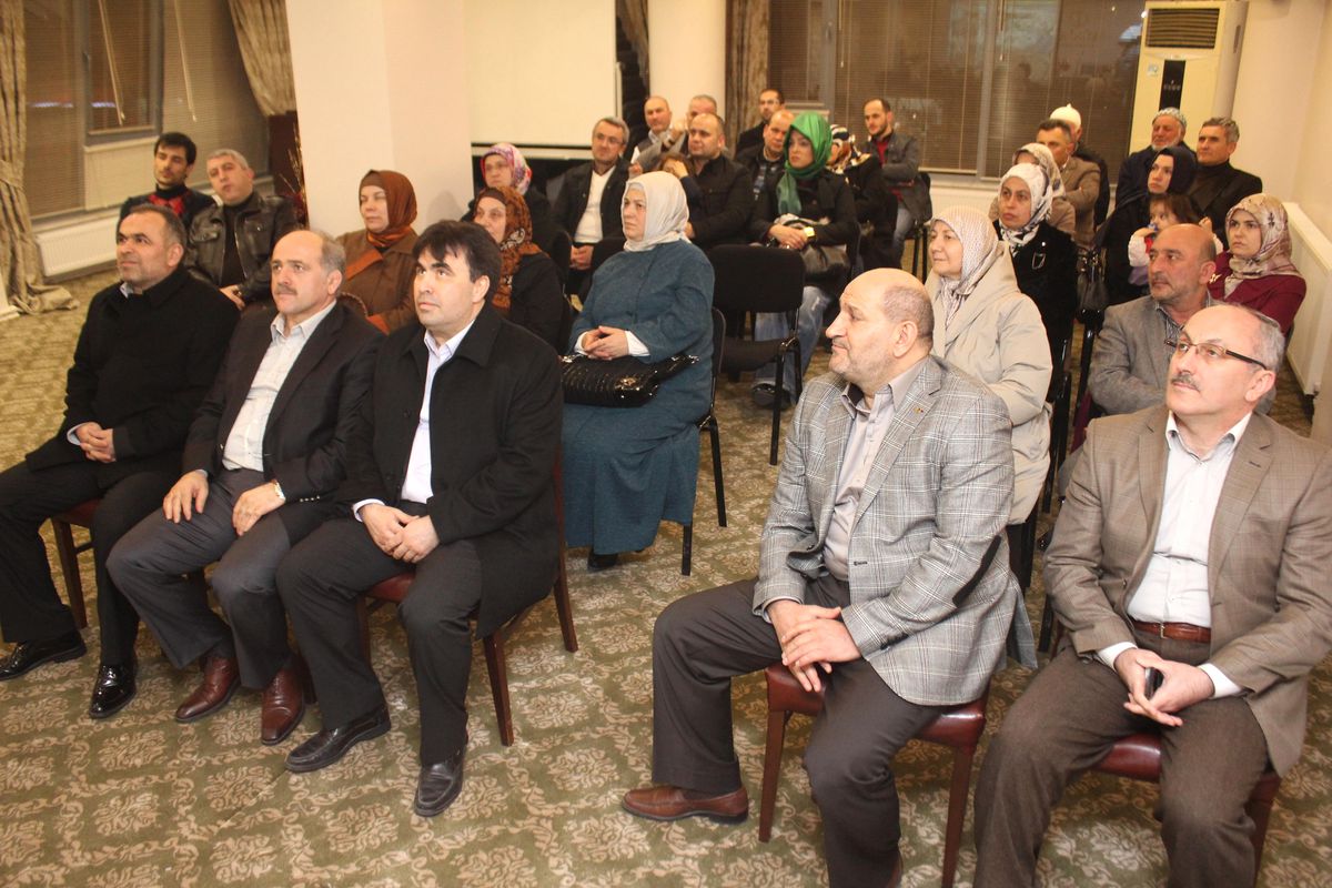 Sakarya MÜSİAD Üyeleri; Umre Öncesinde İzledikleri Sanal Umre İle Duygulu Anlar Yaşadı