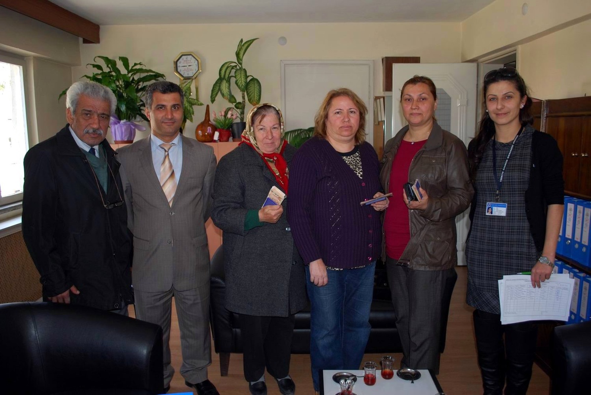 Salihli\'de Ev Kadınlarına Mikro Kredi Desteği