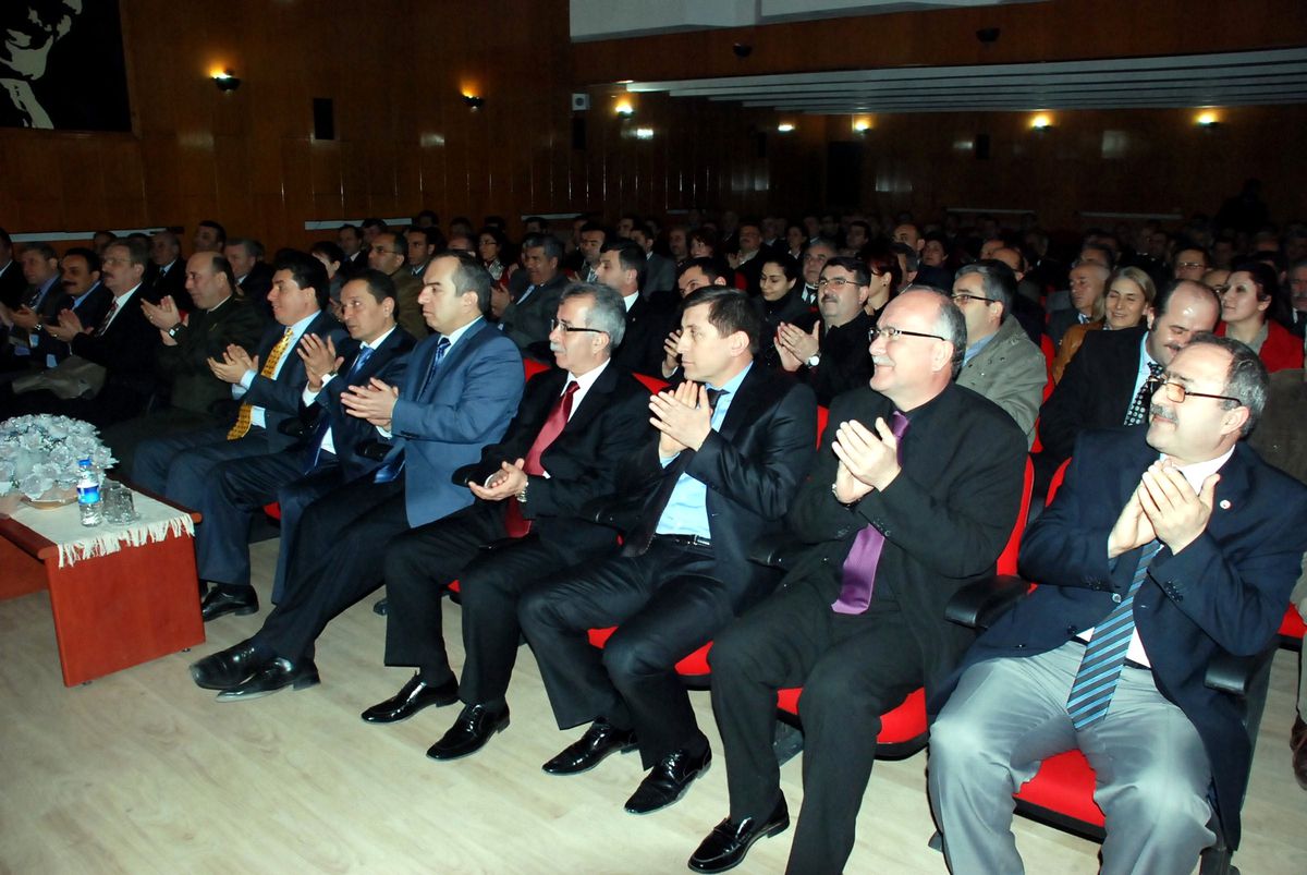 Alişan Kapaklıkaya Hem Güldürdü Hem Düşündürdü