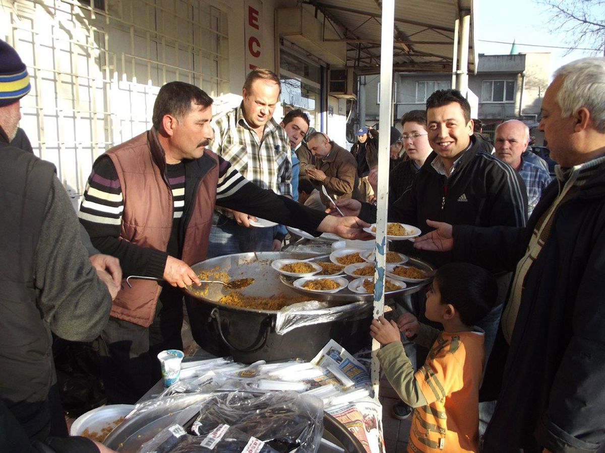 Avcılardan \'Tavşanlı Pilav\'