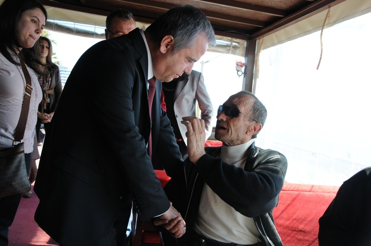 Başkan Böcek Yaşlılarla Bir Araya Geldi