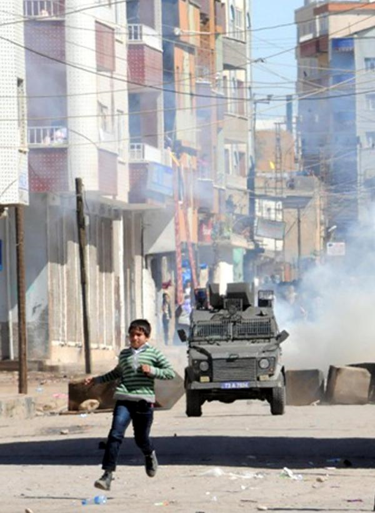 Batman ve Cizre\'de İzinsiz Nevruz Kutlamalarında Olaylar Çıktı (3)