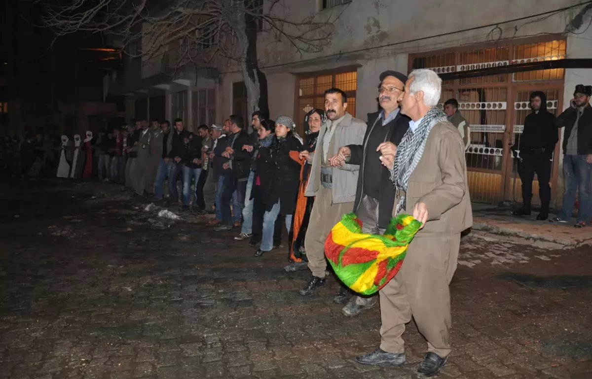 Beytüşşebap\'ta Nevruz Ateşi Yakıldı