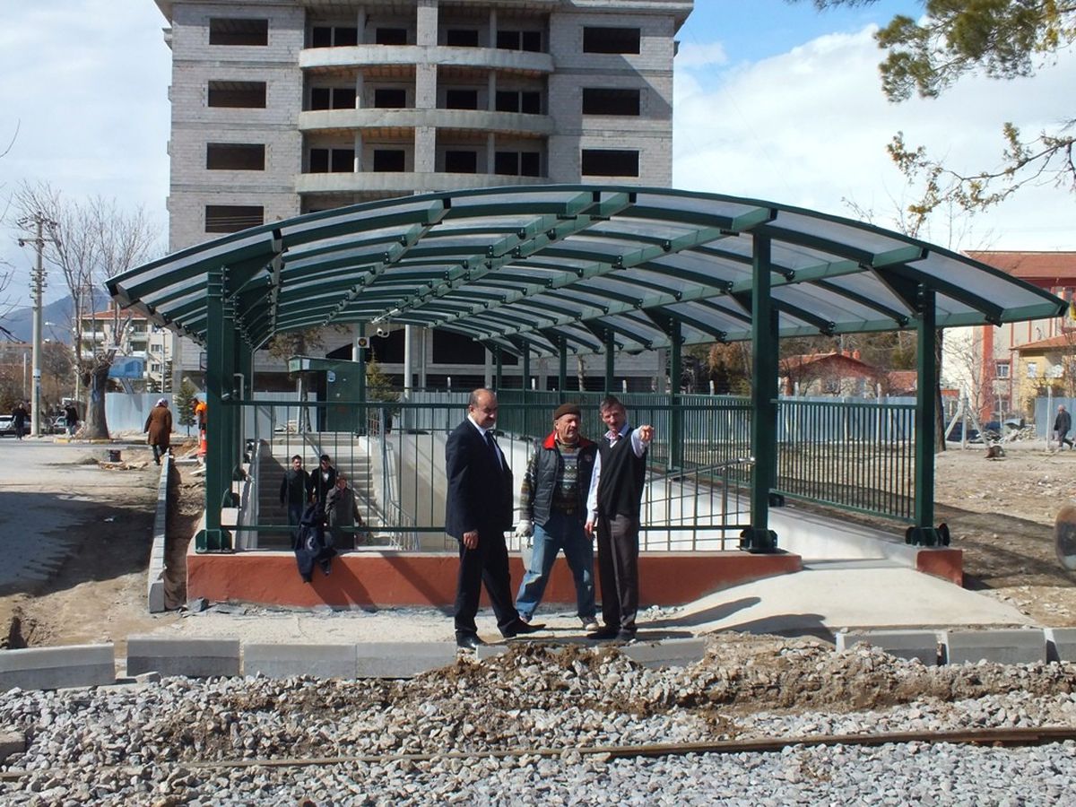 Bor Tren İstasyonuna Alt Geçit