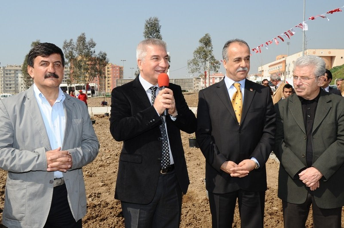 Bugün Fidanlarını Diktiler, Yarın Meyvelerini Yiyecekler