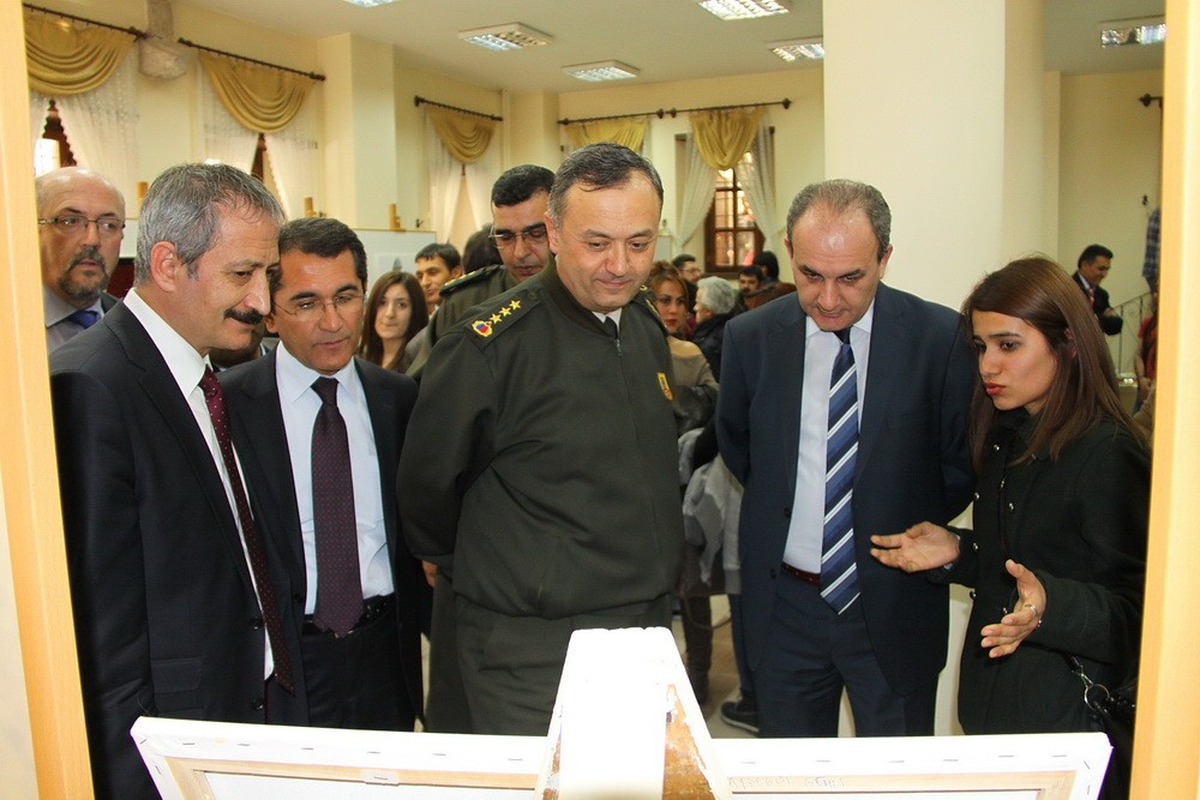 Çanakkale Zaferi Resim ve Grafik Sergisi Açıldı
