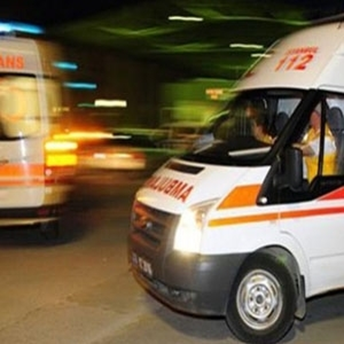 Denizli\'de Ambulansla Otomobil Çarpıştı: 5 Ölü, 5 Yaralı