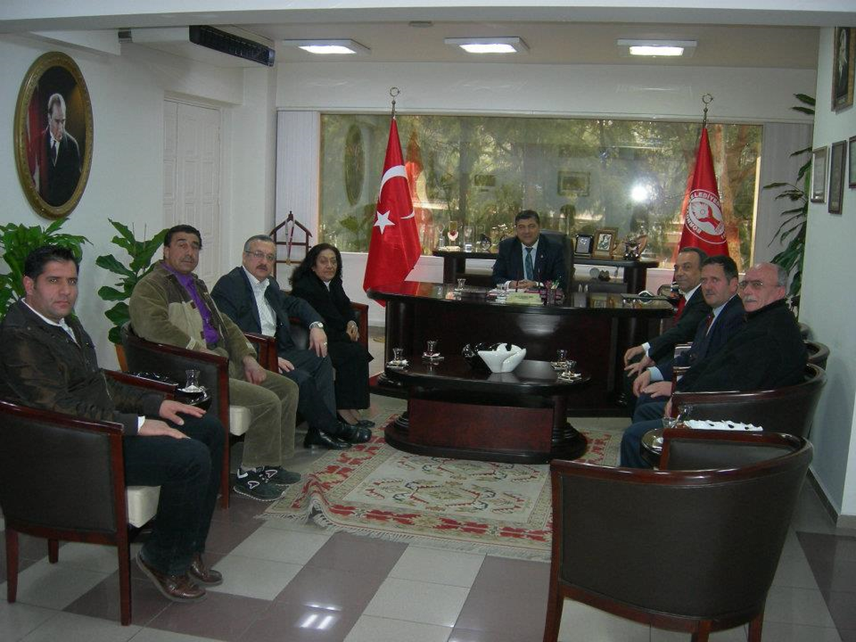 Dp Bornova dan, Kamil Okyay Sındır\'a Ziyaret