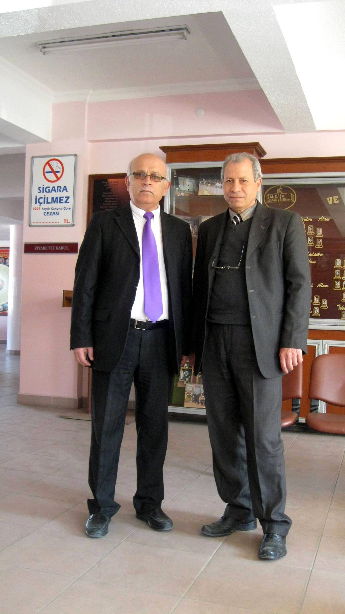 Edebiyat Öğretmeni, Yarışmada Birinci Oldu