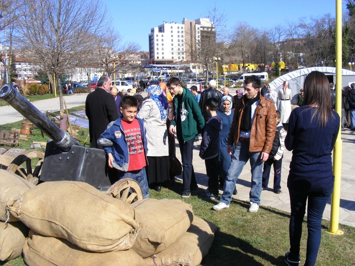 Eregli\'de Çanakkale Çadırı Büyük İlgi Gördü