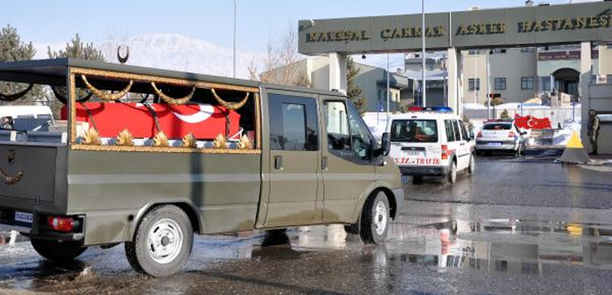 Erzurum Şehidini Törenle Karşıladı