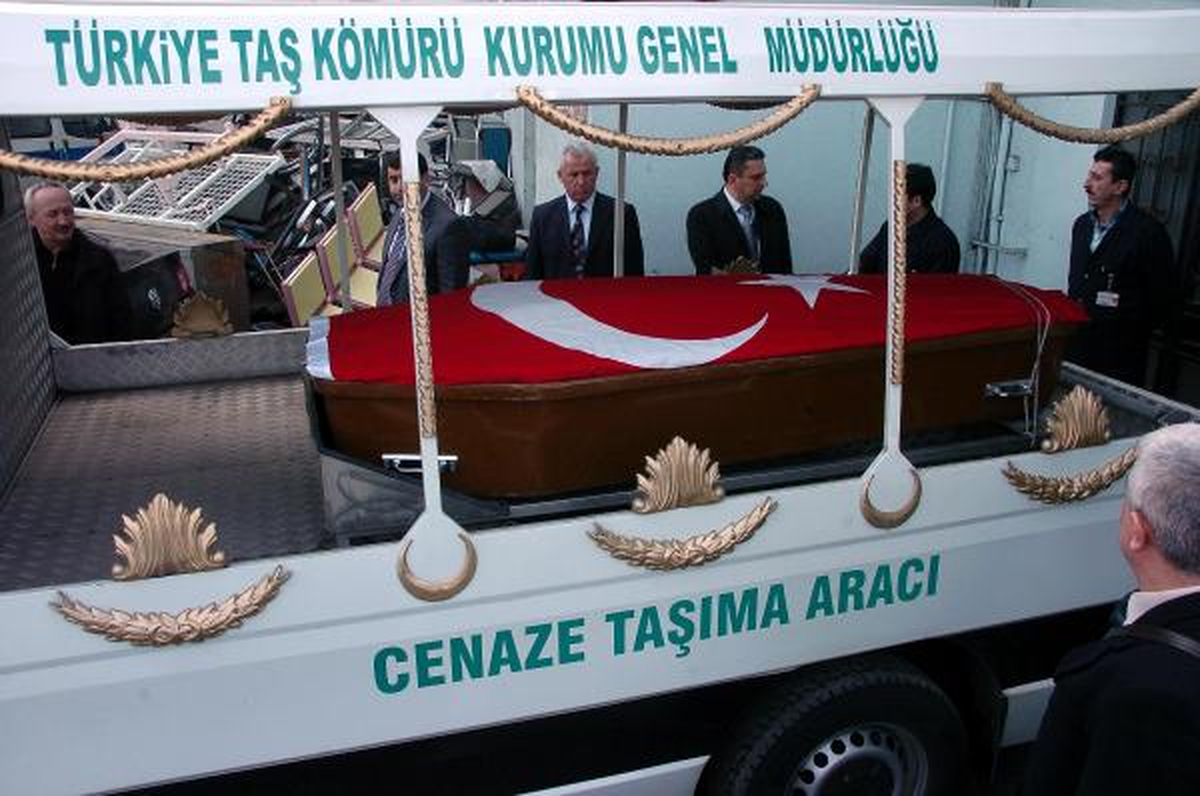 Göçükte Ölen Madencinin Cenazesi Ailesine Teslim Edildi