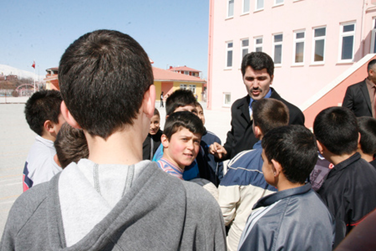 Her Okula Bir Kütüphane
