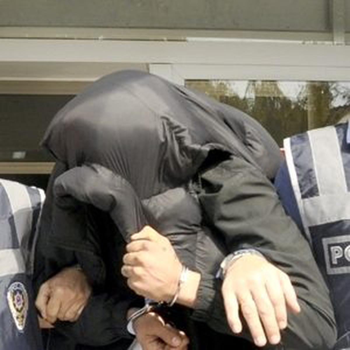 İki Kişiyi Öldürmekten Aranıyordu Sınır Kapısında Yakalandı