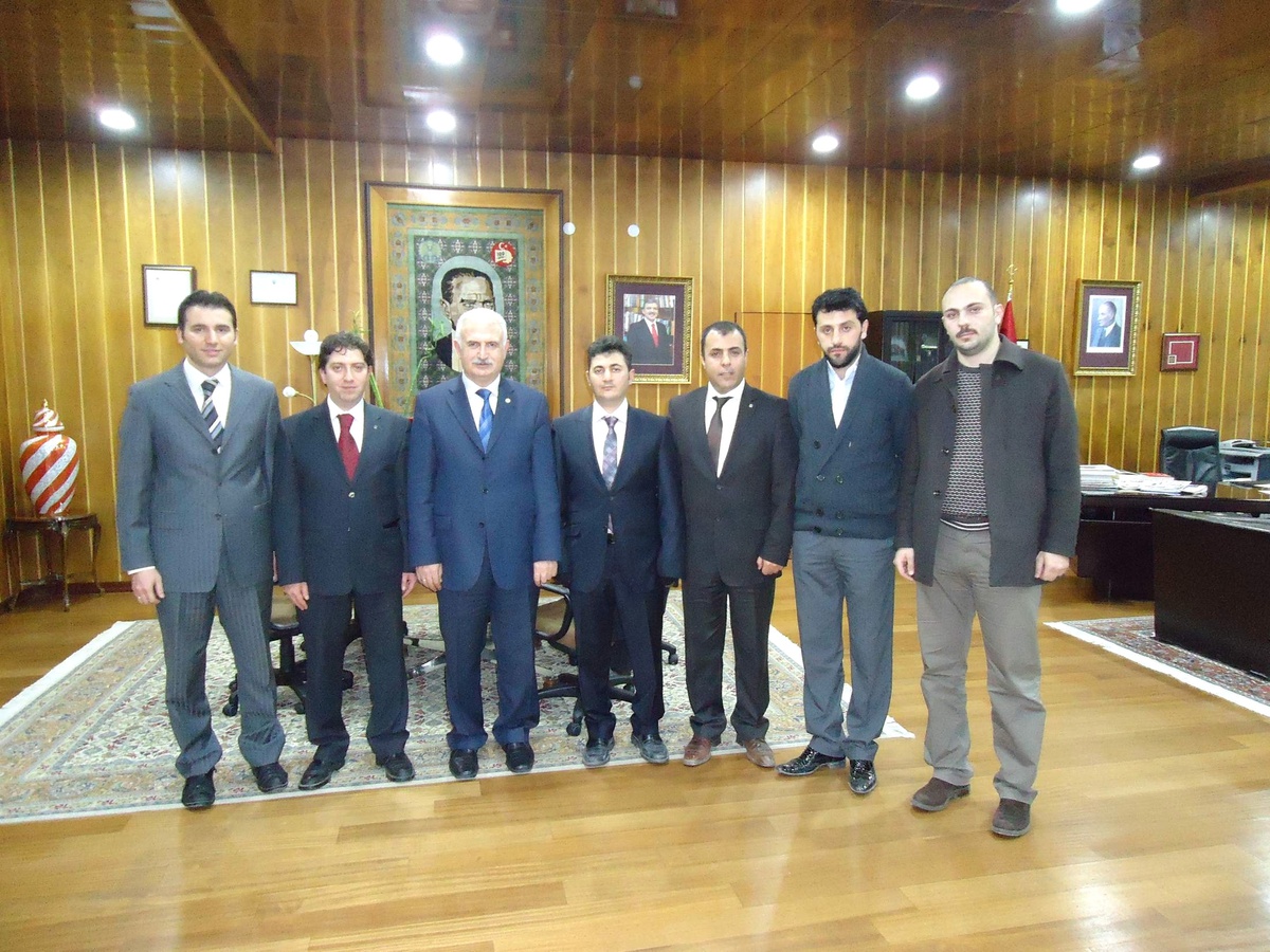 İnşaat Mühendisleri Odası Yöneticileri Rektör Koçak\'ı Ziyaret Etti