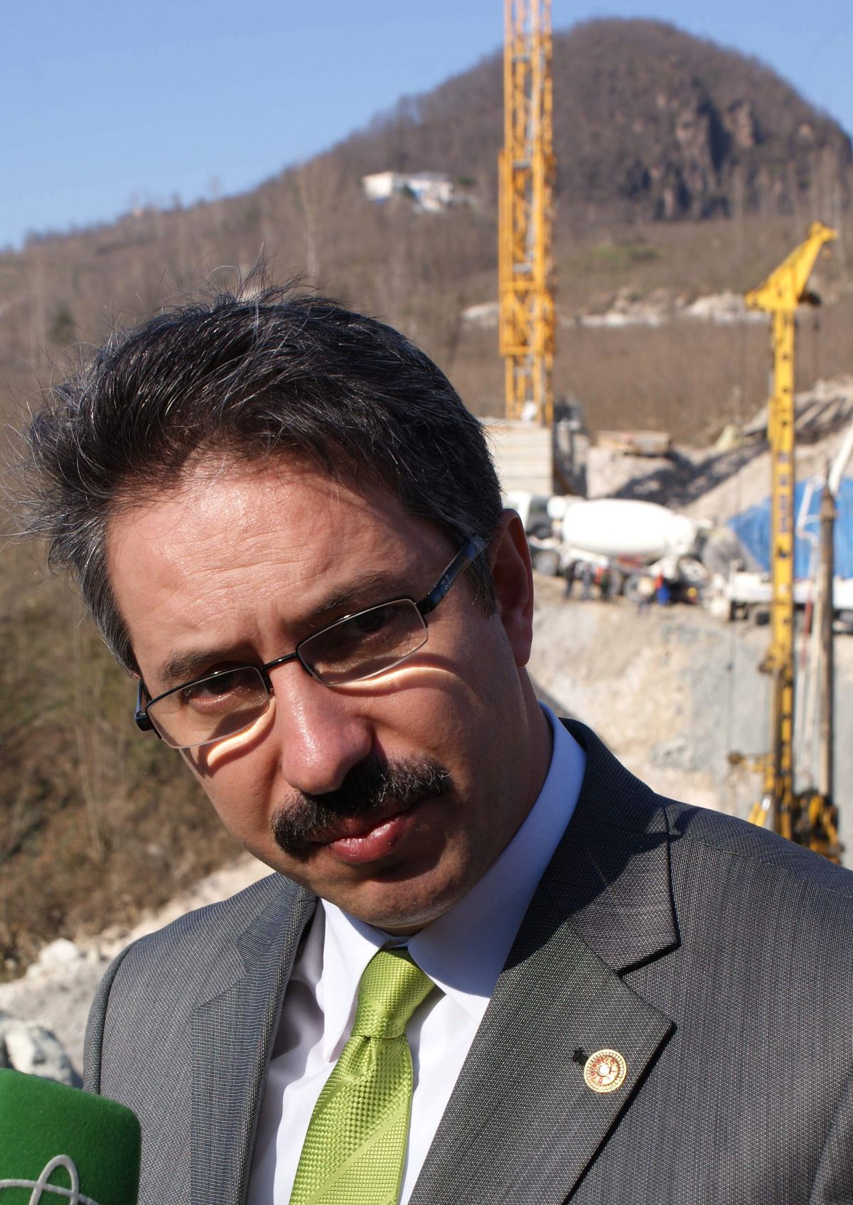 Karadenizakdeniz Yolu Sürüyor