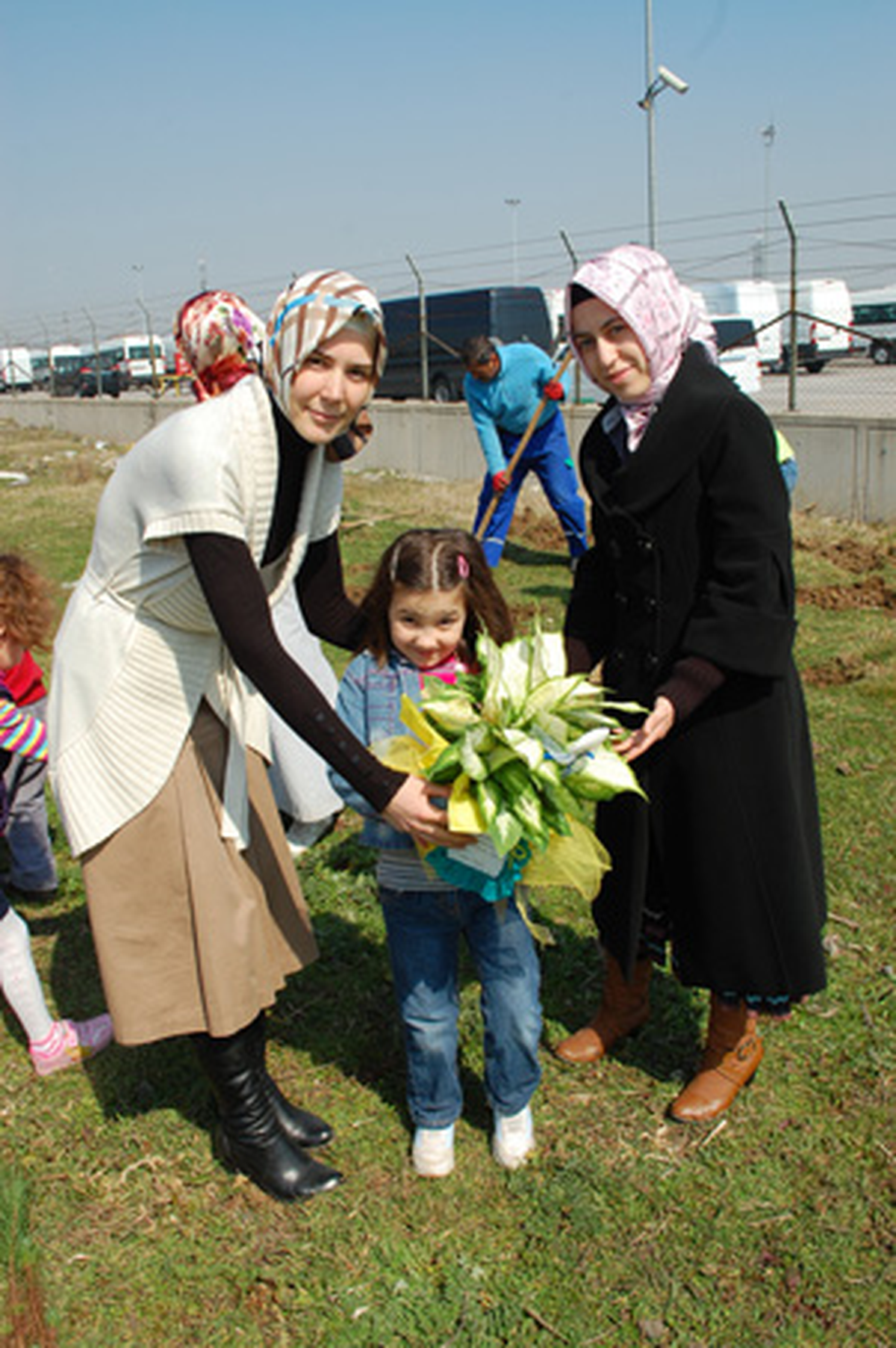 Kartepe\'de Fıstık Çamı Dikildi