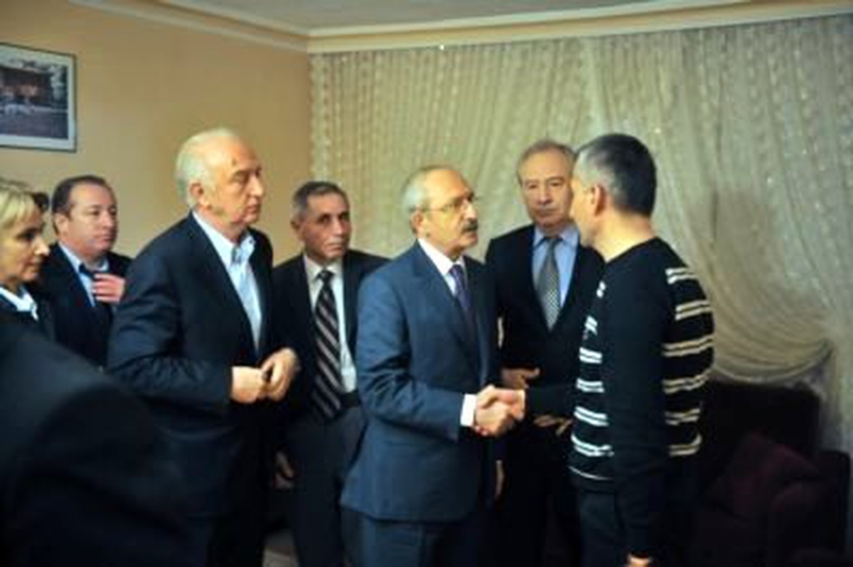 Kılıçdaroğlu\'ndan Taziye Ziyareti: Üzüntüyü Paylaşmak