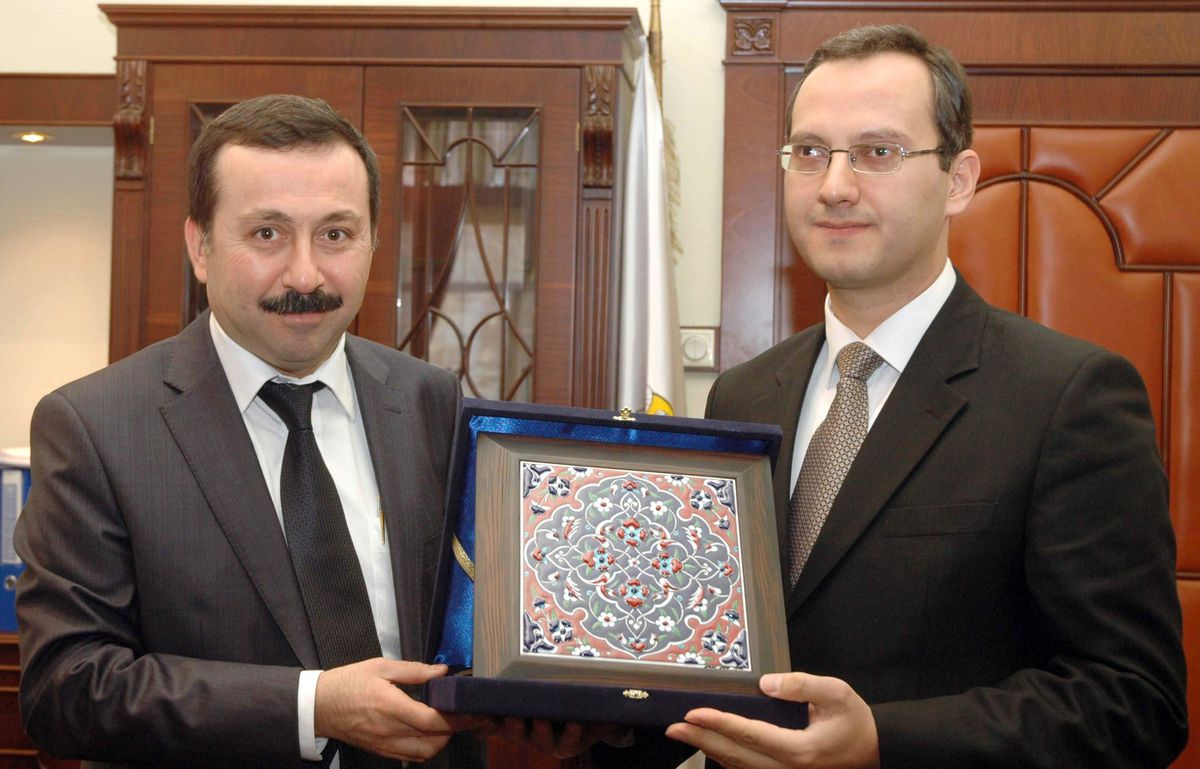 Rektör Gökbel'den Yılın Hukukçusuna Teşekkür