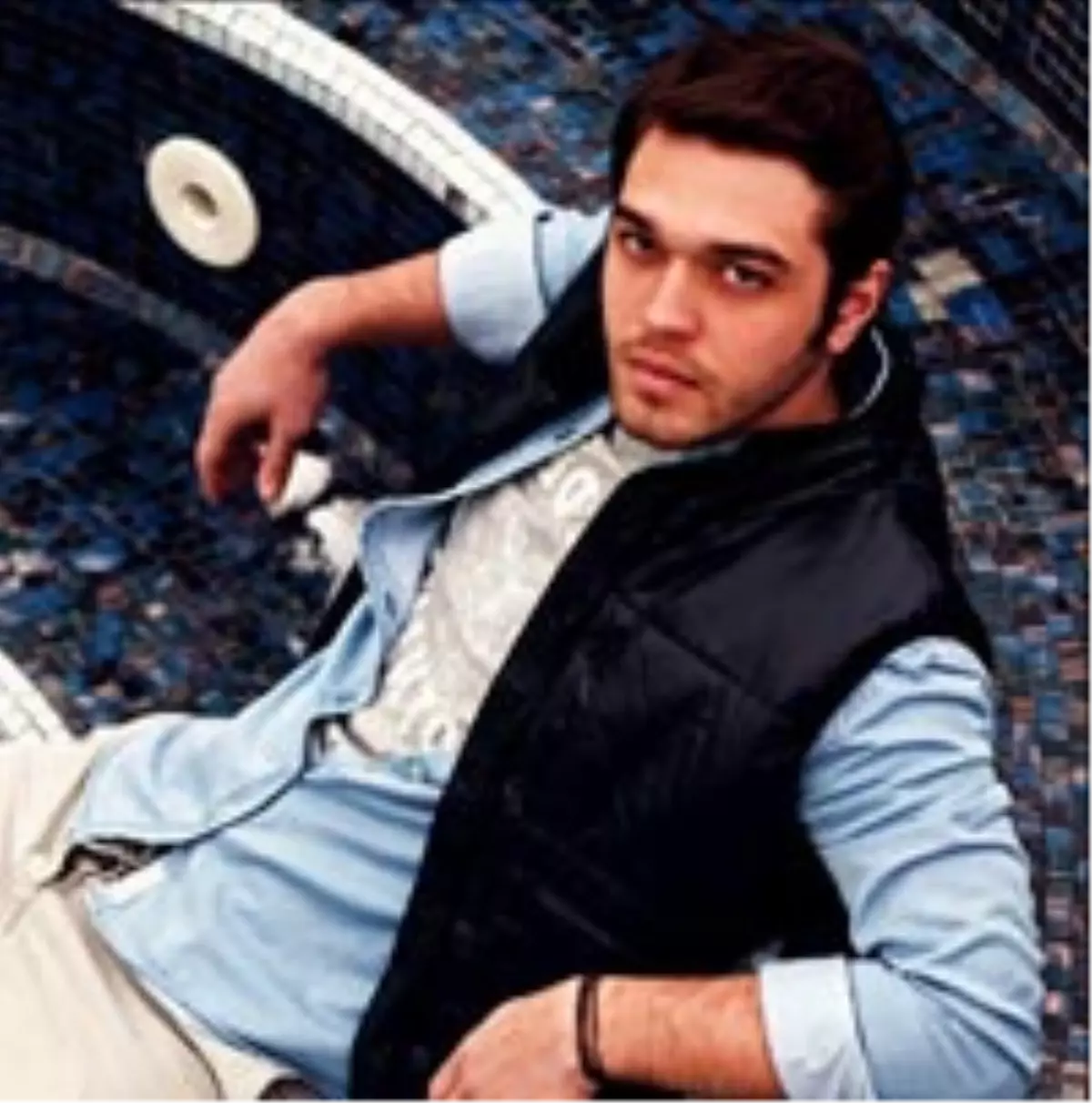 Rol Gereği Sevişemem Çünkü Cesaretim Yok