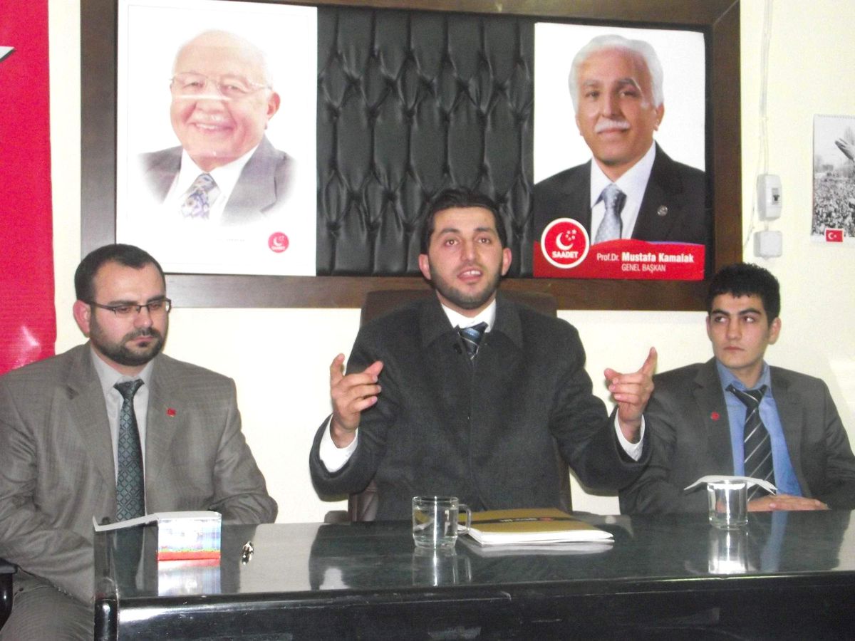 Saadet Partisi Gençlik Seferberliği Başlattı