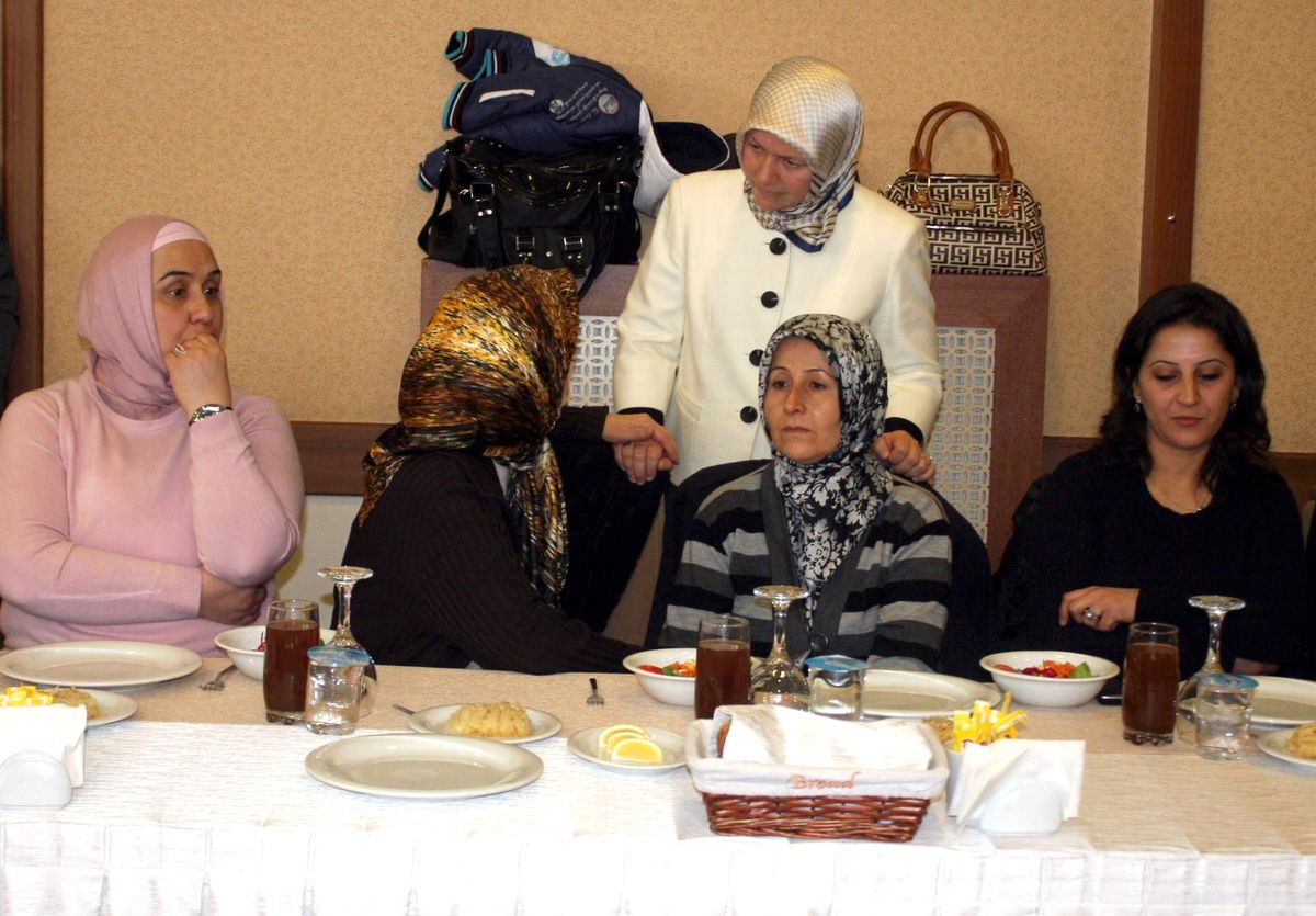 Şehit Aileleri Yemekte Buluştu