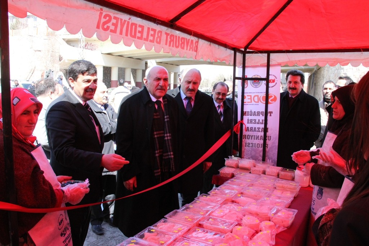 Toprağın Elleri Pazara Uzanıyor