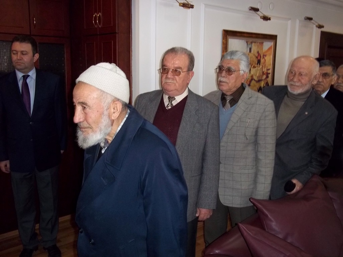 Yaşlılar, Vali Güner'i Ziyaret Etti
