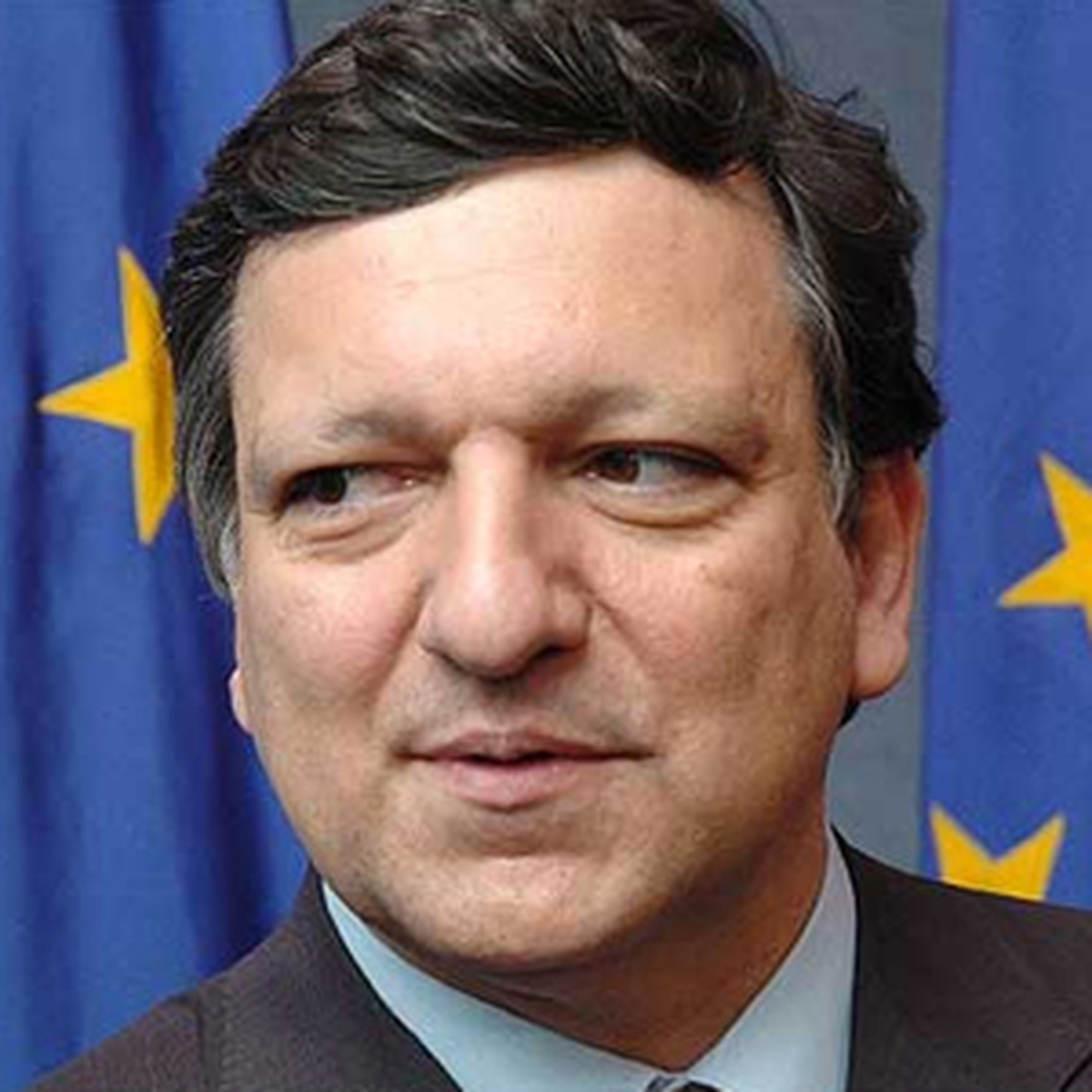 AB\'den Bosna Hersek\'e Övgü