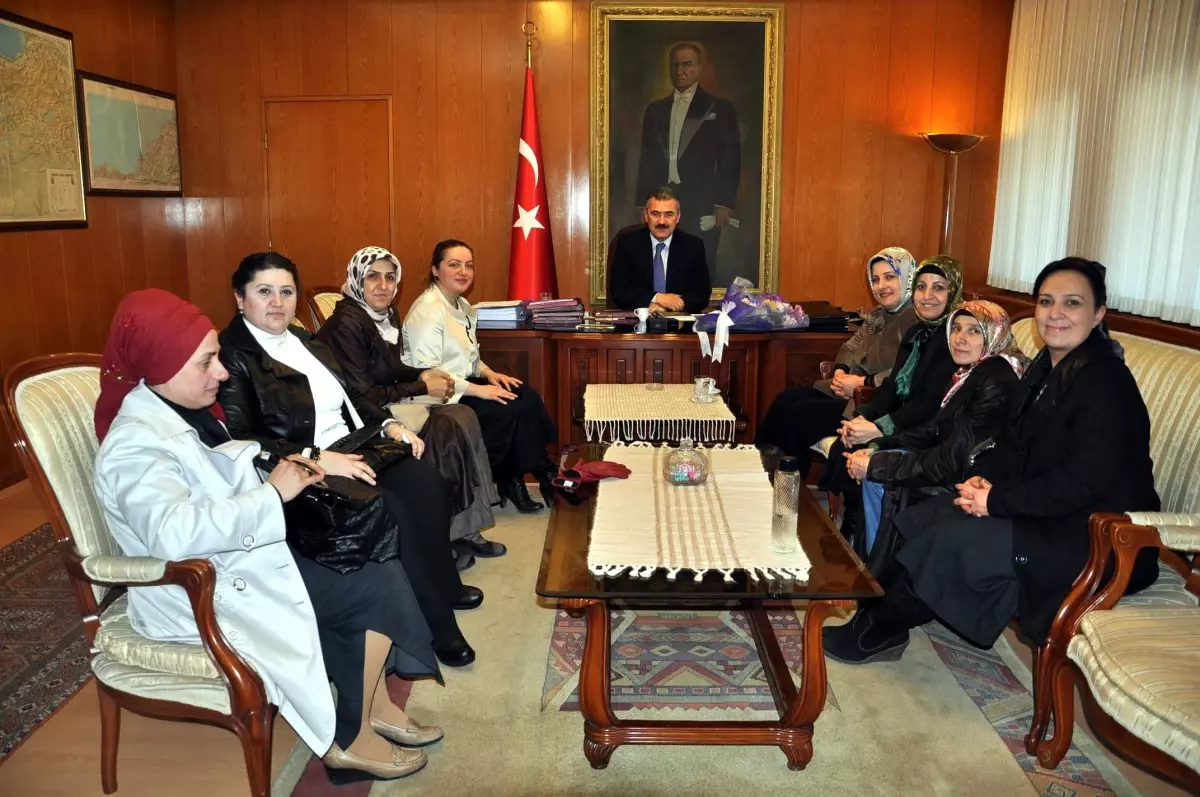 Ak Partili Kadınlardan Vali Ayyıldız'a Ziyaret