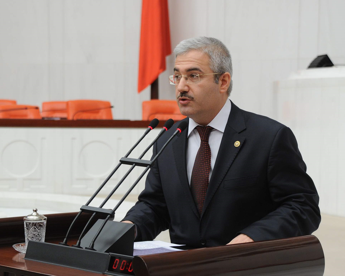 Ak Partili Yetiş: "Hak Mahrumiyeti Irkçılıktır"
