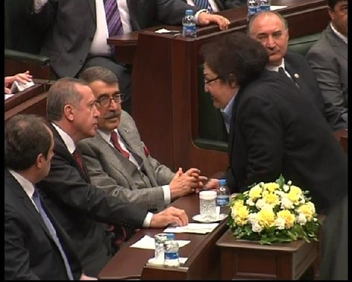 Başbakan Erdoğan : Terör Eylemlerinde Hayatını Kaybeden Sivilleri Şehit Kategorisine Alacağız
