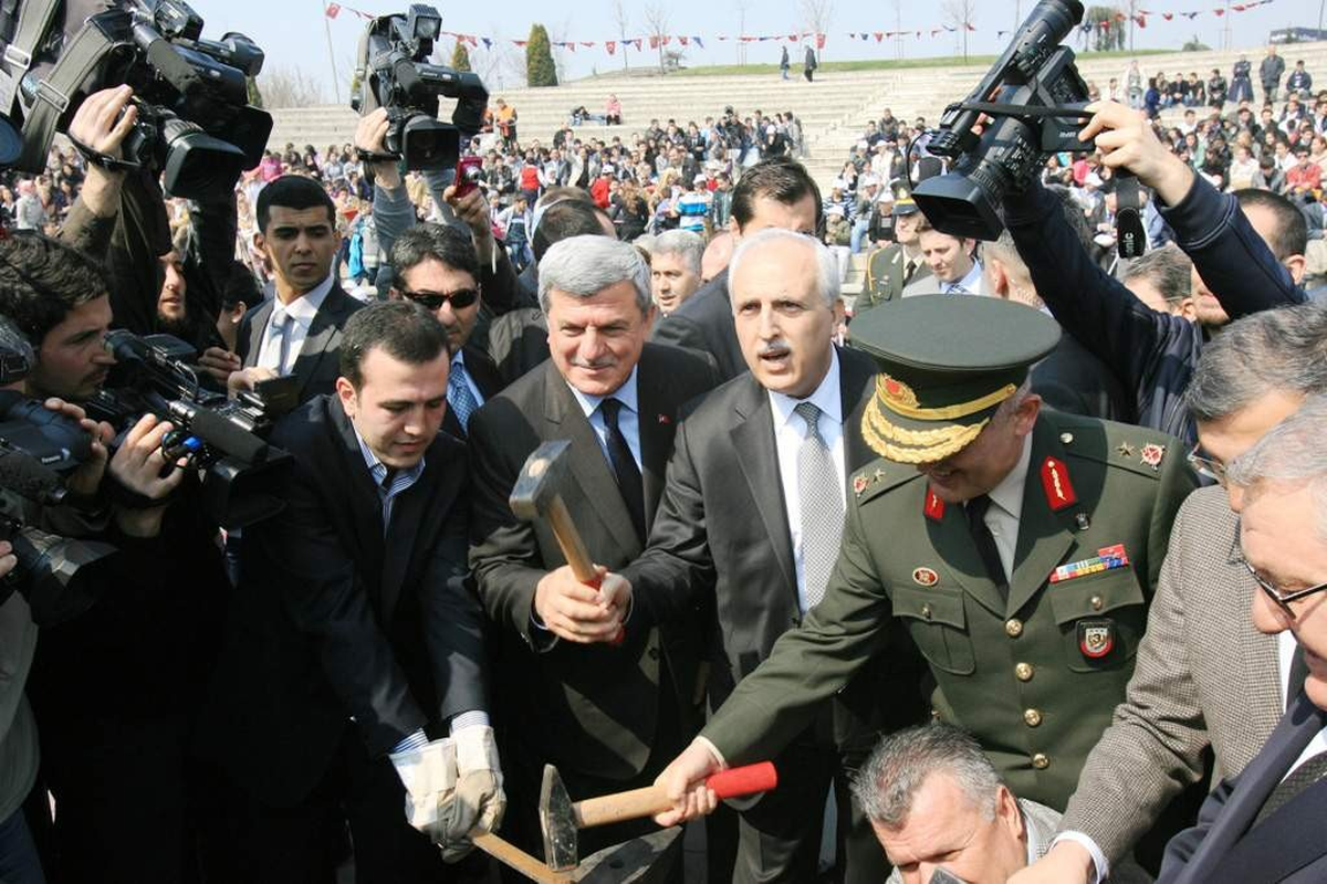 Başkan Karaosmanoğlu Ateşten Atladı, Demir Dövdü