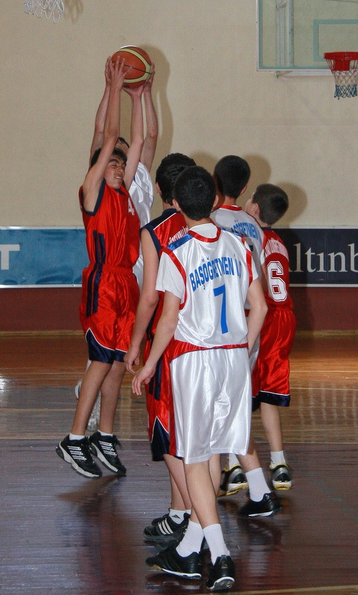 Basketbol Şenliği Yeniden Başladı