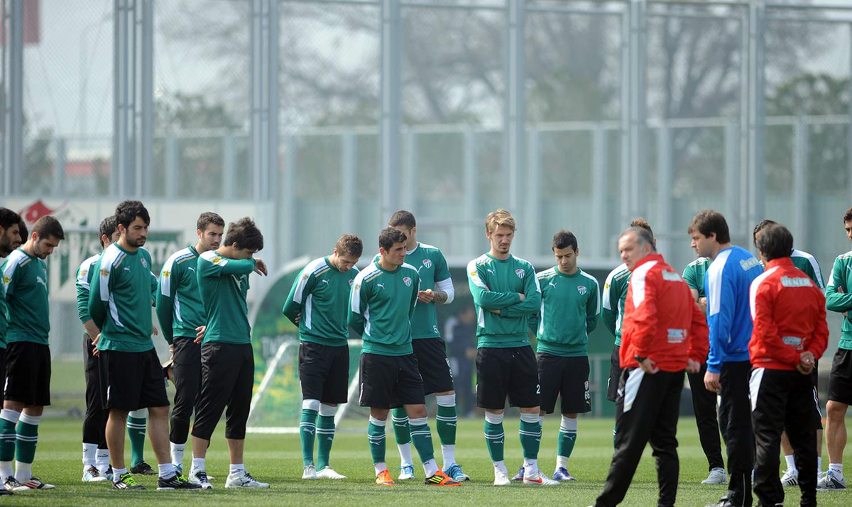Bursaspor\'da Fenerbahçe Mesaisi Başladı