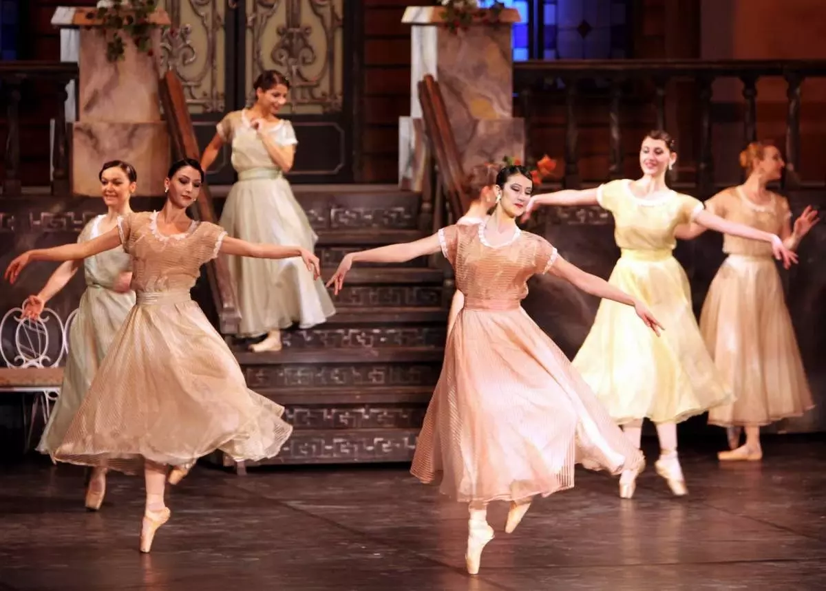 Çalıkuşu Balesi Eskişehirde Sahnelendi