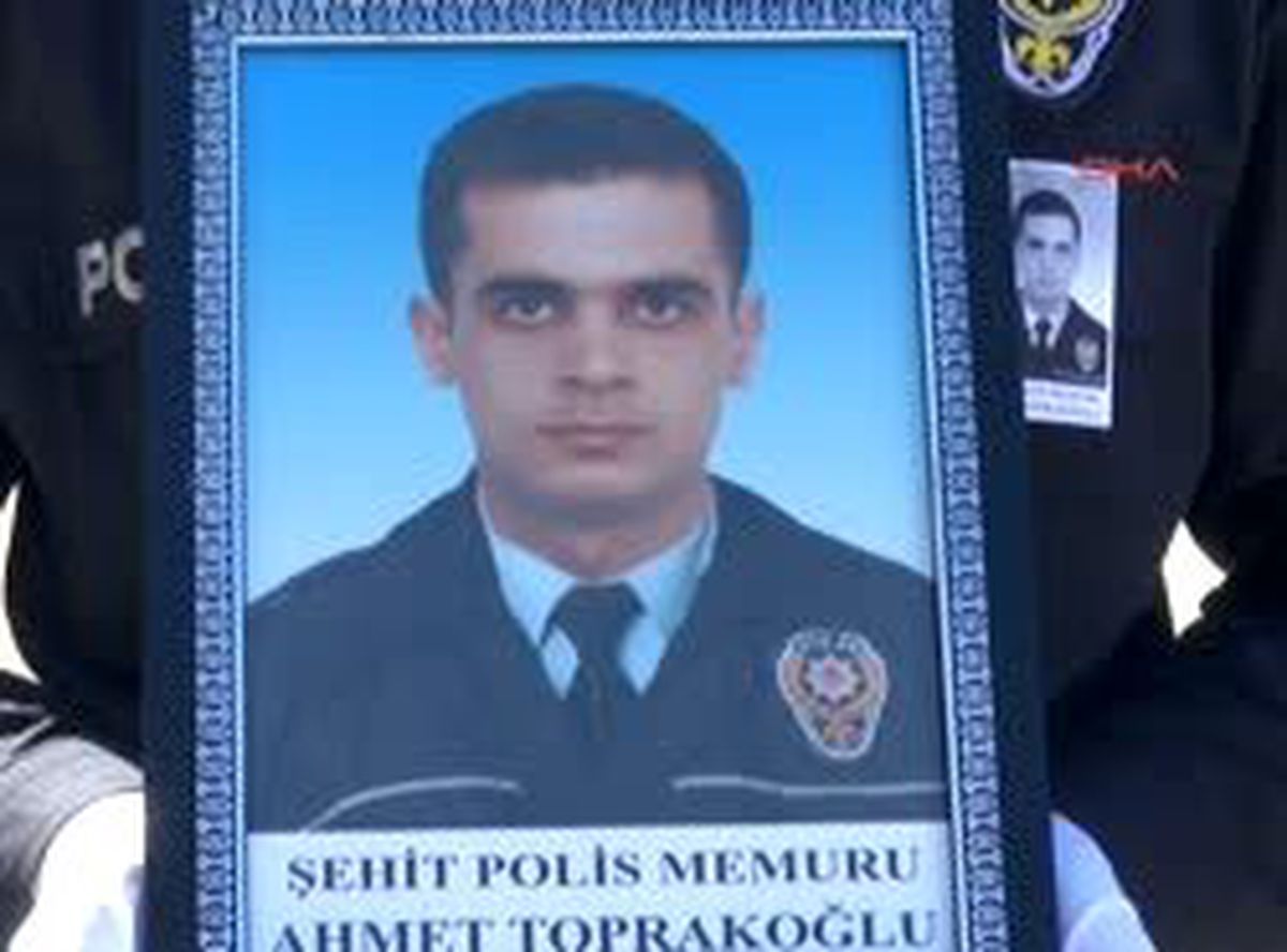 Cizre\'de Yaralanan Polis Şehit Oldu