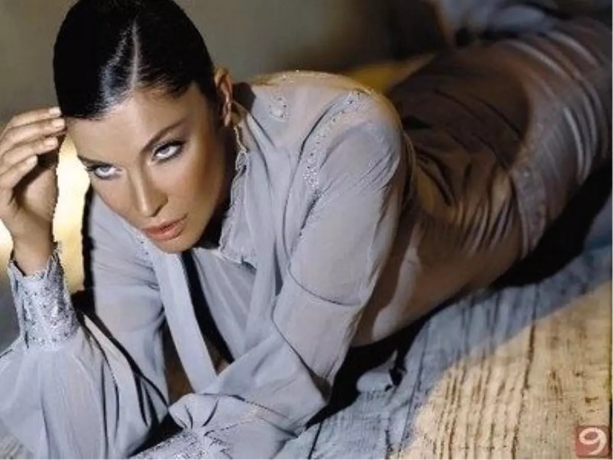 Deniz Akkaya Ekranlara Geri Döndü!