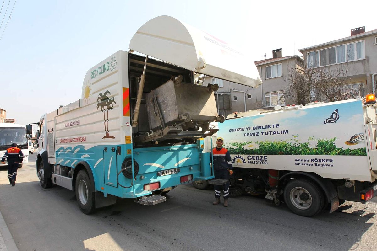 Gebze Belediyesi, Bahar Temizliğine Başladı